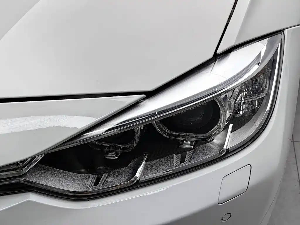 BMW 3 Series — миниатюра 7