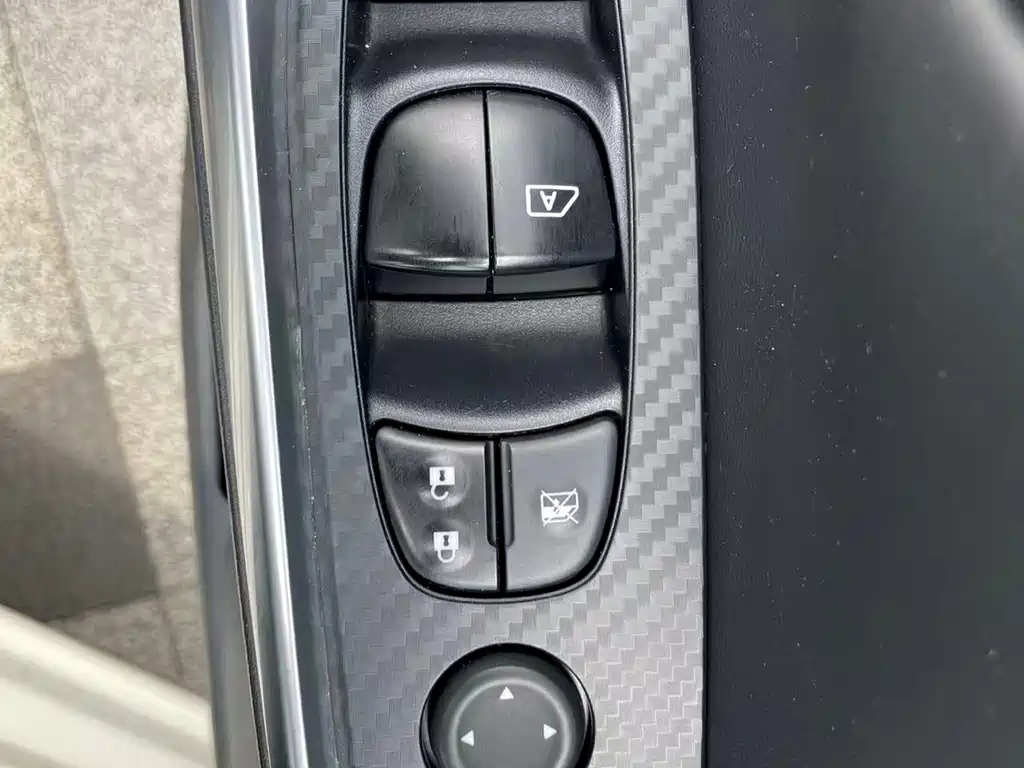 Nissan Sylphy — миниатюра 12
