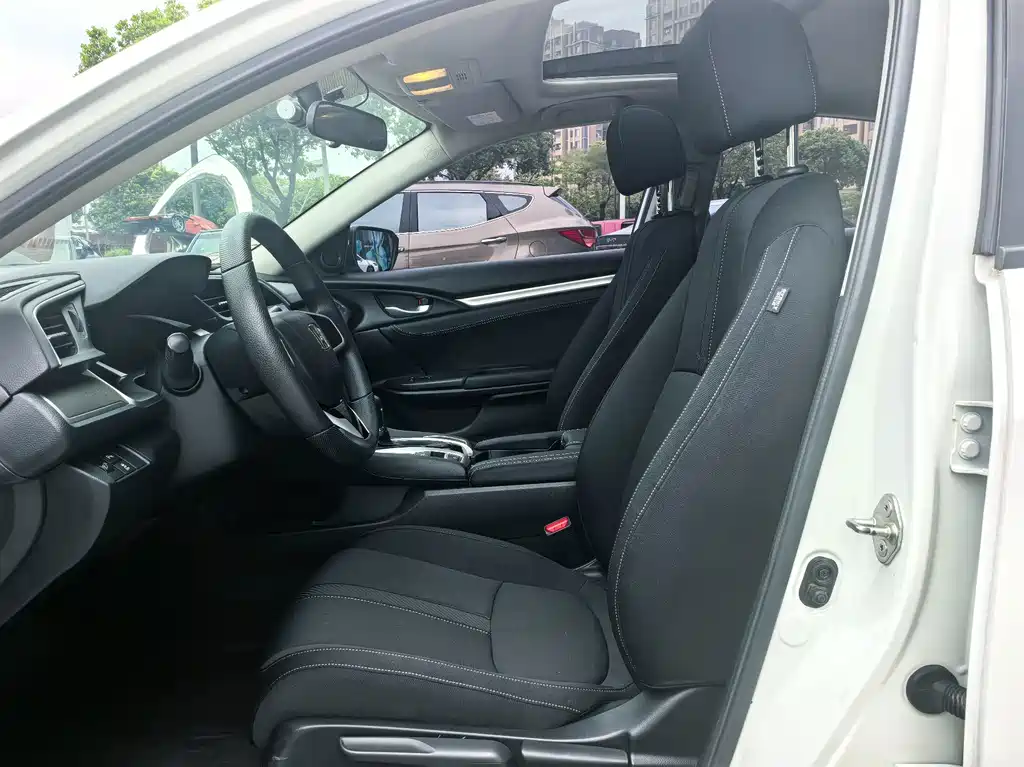 Honda Civic — миниатюра 5