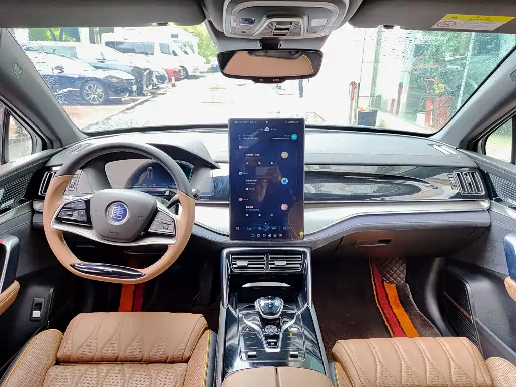 BYD Tang New Energy — миниатюра 10