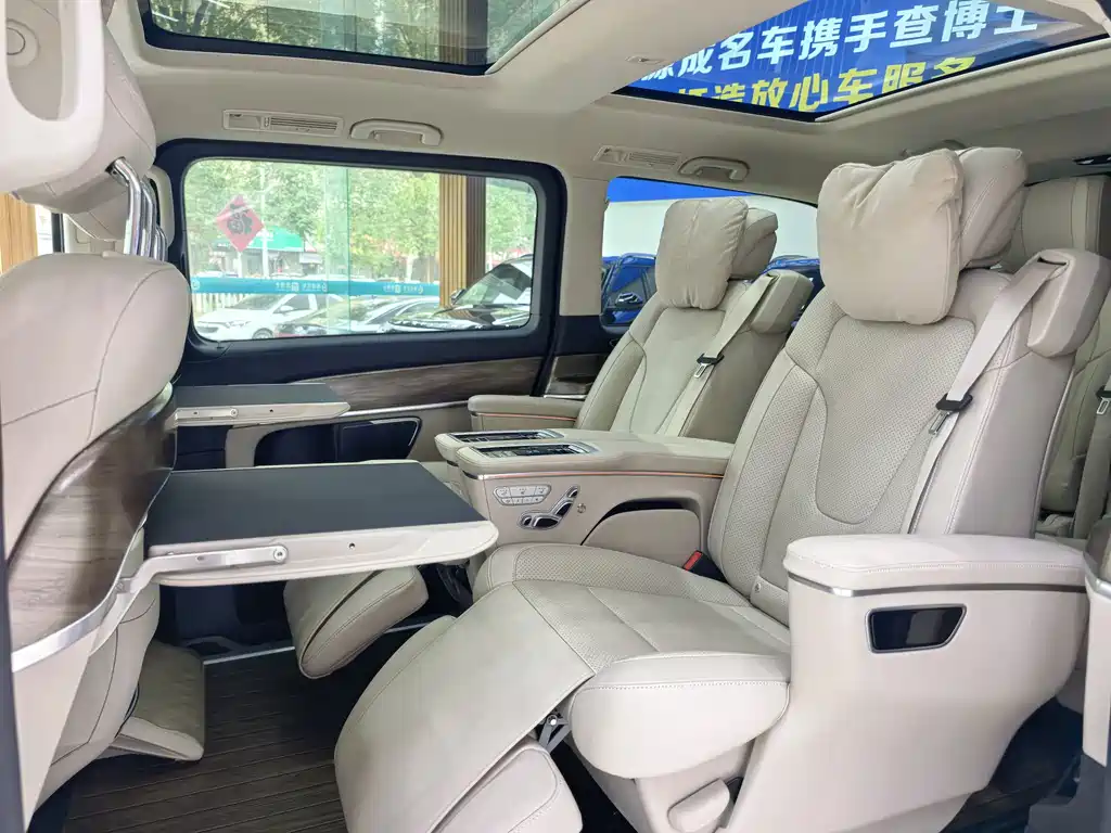 MERCEDES-BENZ V CLASS