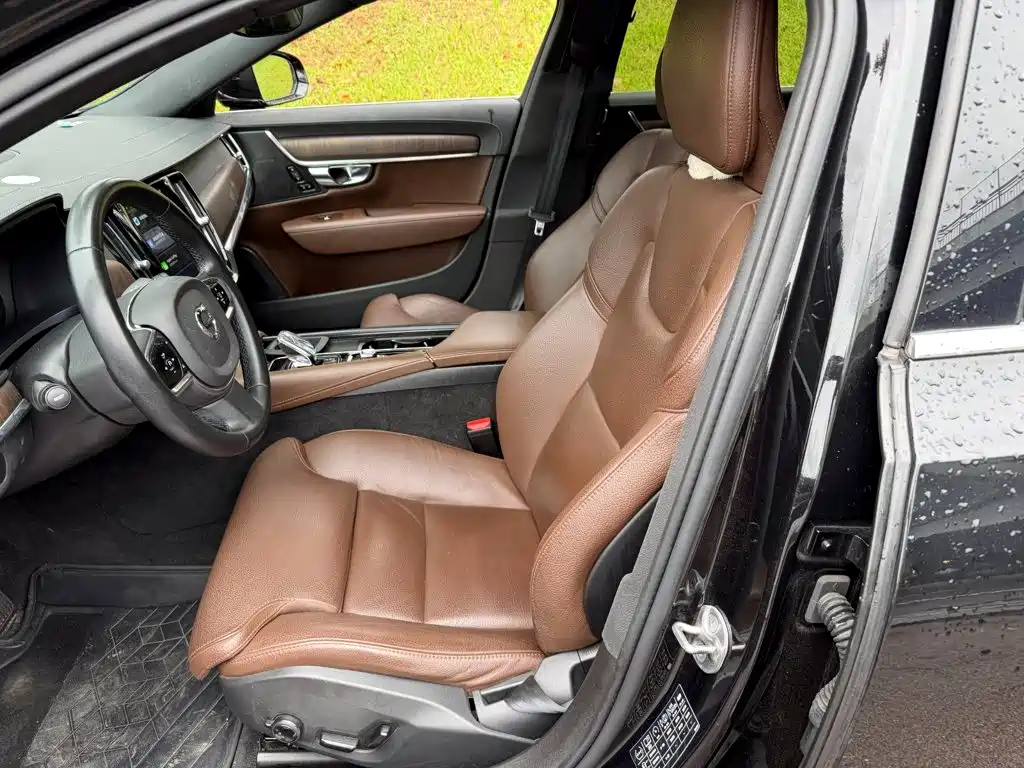 Volvo S90 — миниатюра 8