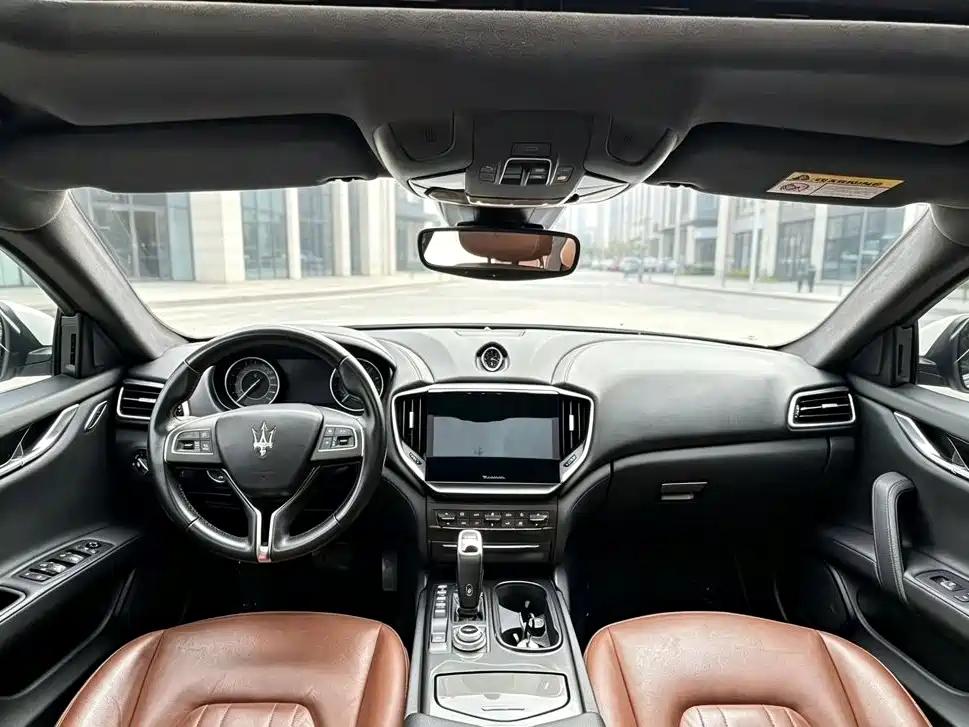 Maserati Ghibli — миниатюра 7