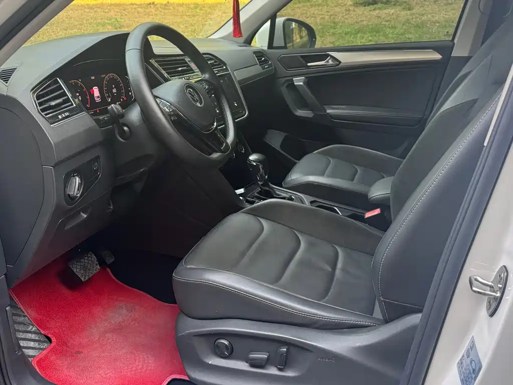 Volkswagen Tiguan L — миниатюра 6