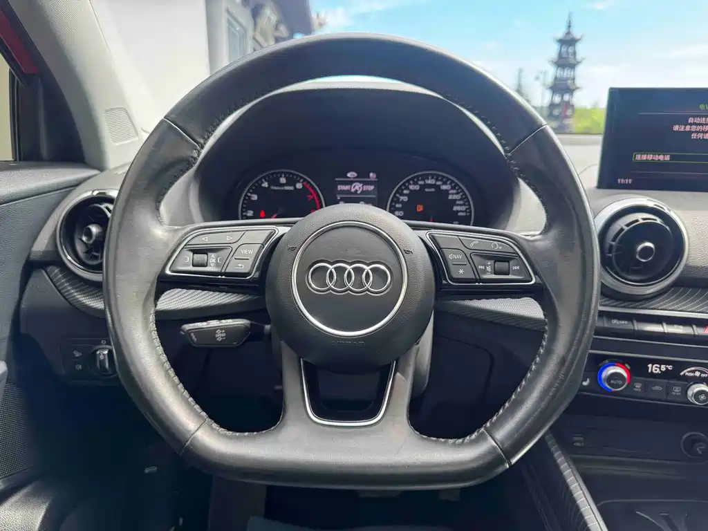 Audi Q2L — миниатюра 15