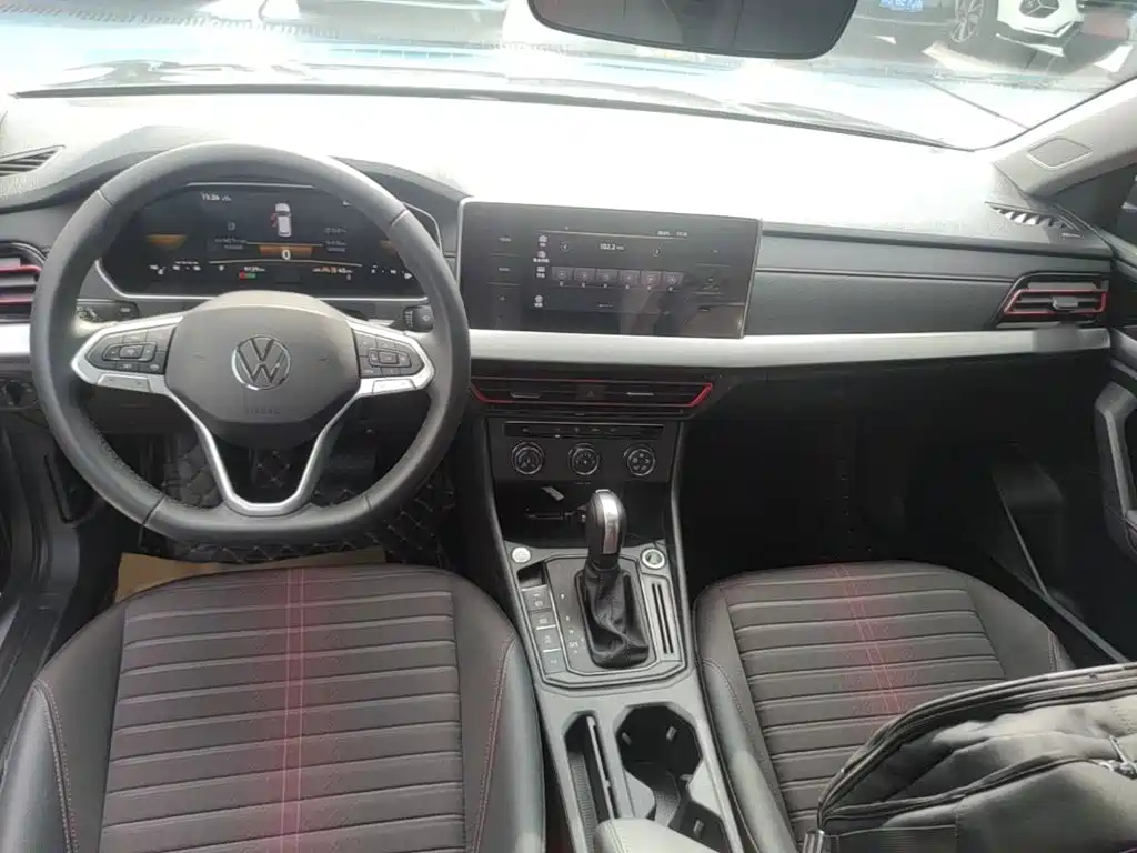 Volkswagen Lavida — миниатюра 10