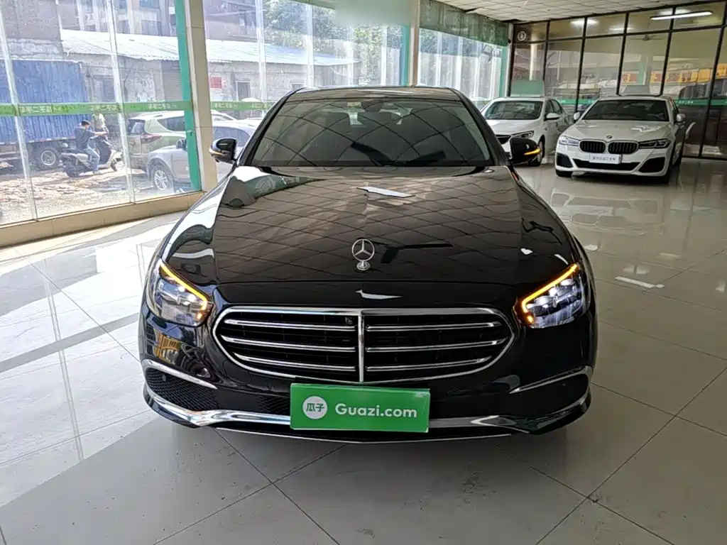 Mercedes-Benz E-Class — миниатюра 3