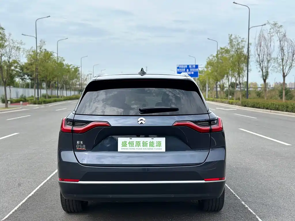 NIO ES8 — миниатюра 23