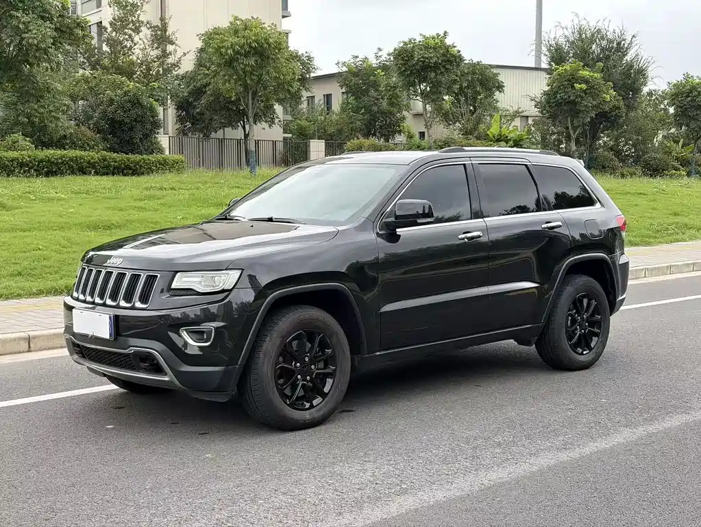 Jeep Grand Cherokee (Import)