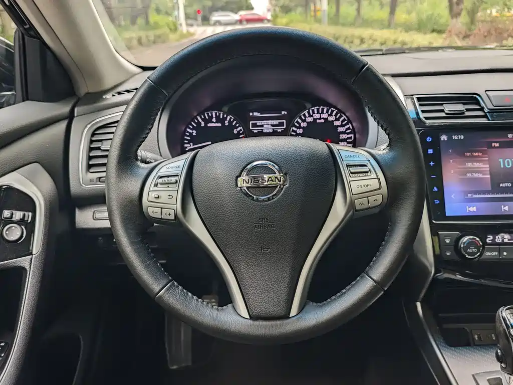 Nissan Teana — миниатюра 10
