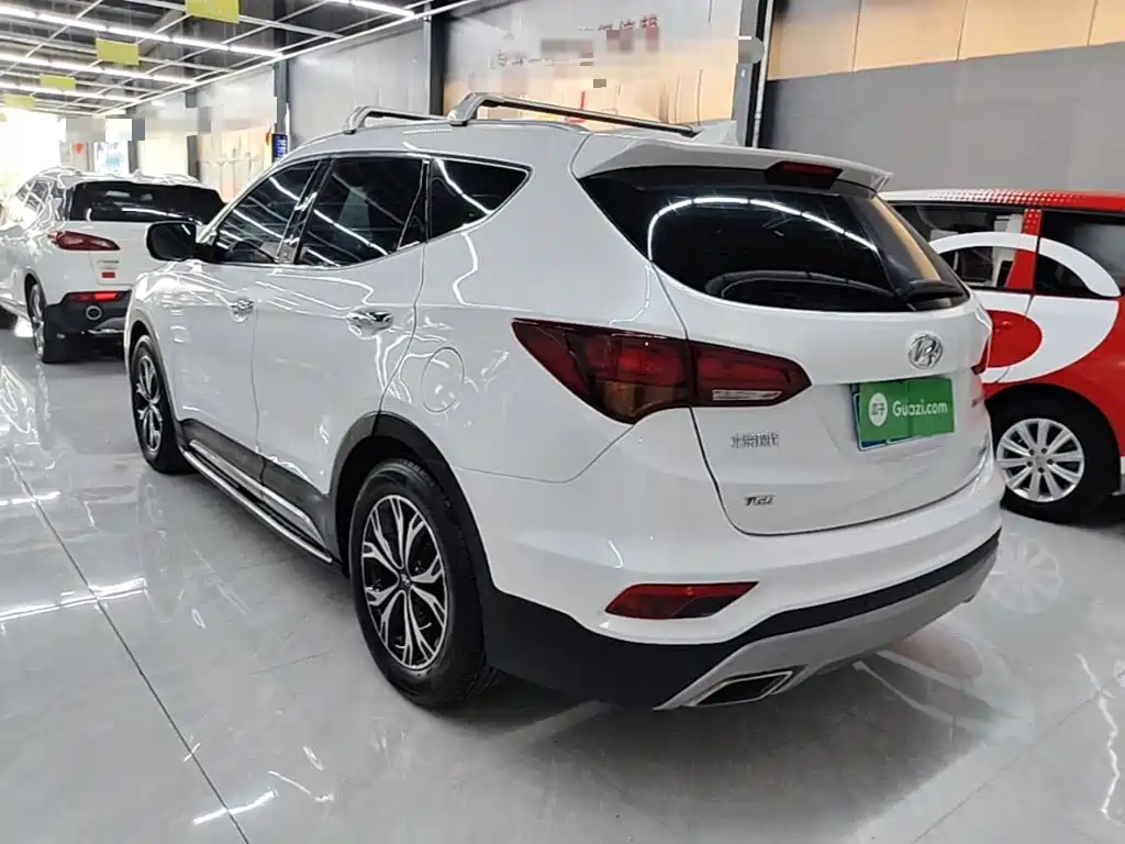 Hyundai Santa Fe — миниатюра 5