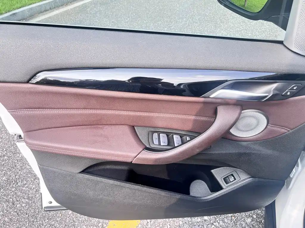 BMW X1 — миниатюра 12