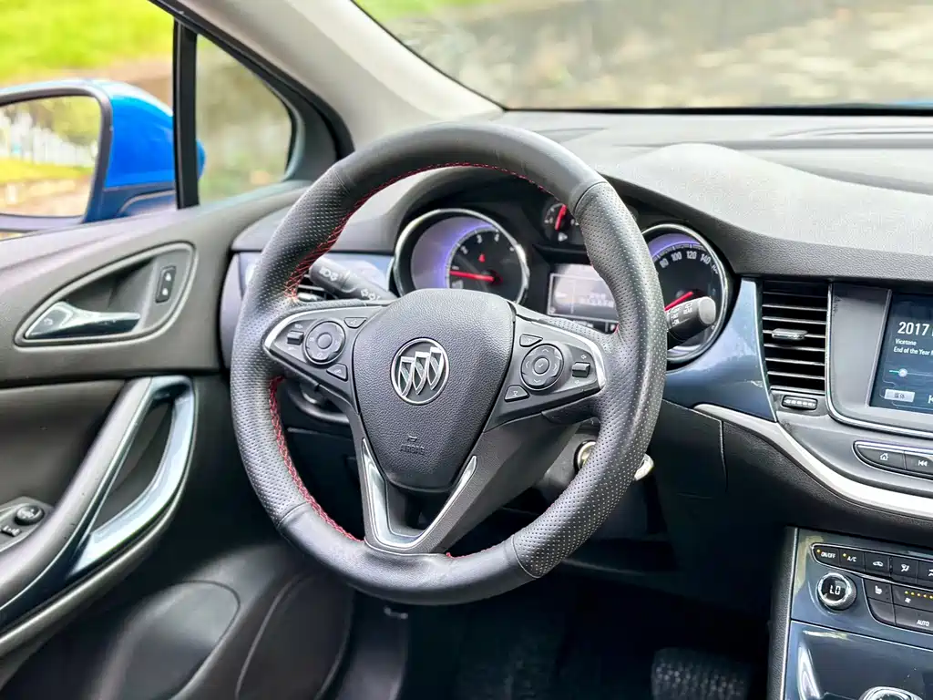 Buick Verano — миниатюра 20