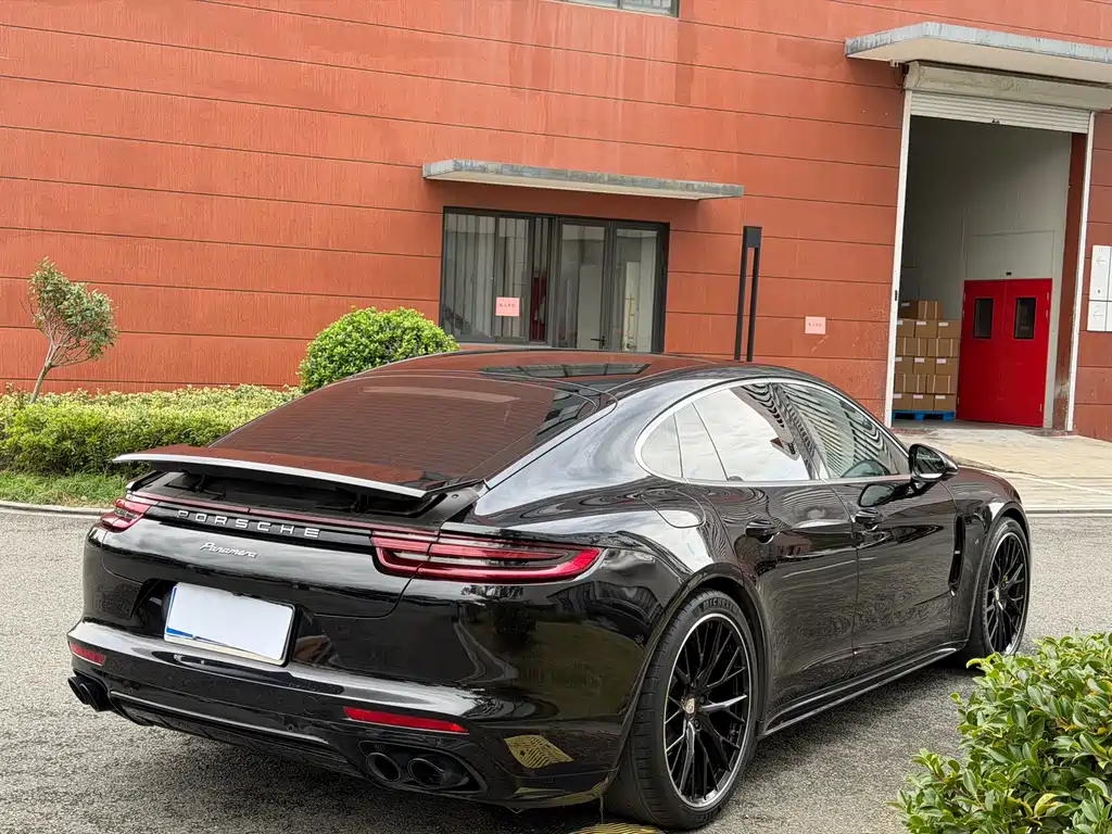 Porsche Panamera — миниатюра 21