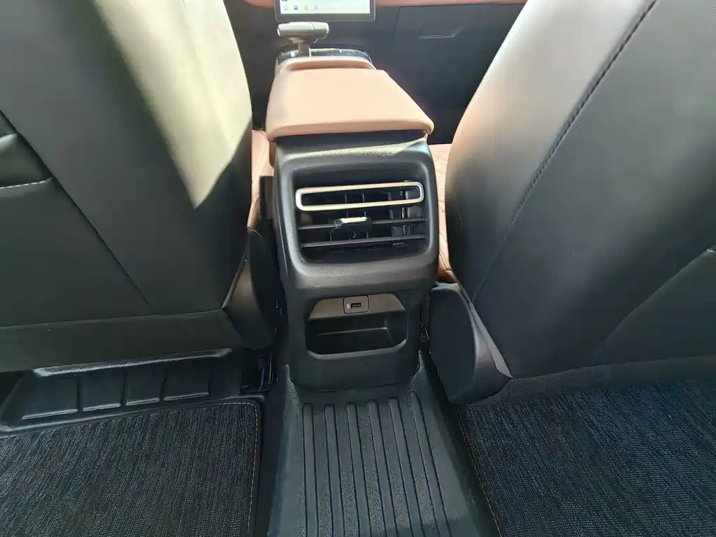 Changan Eado — миниатюра 11