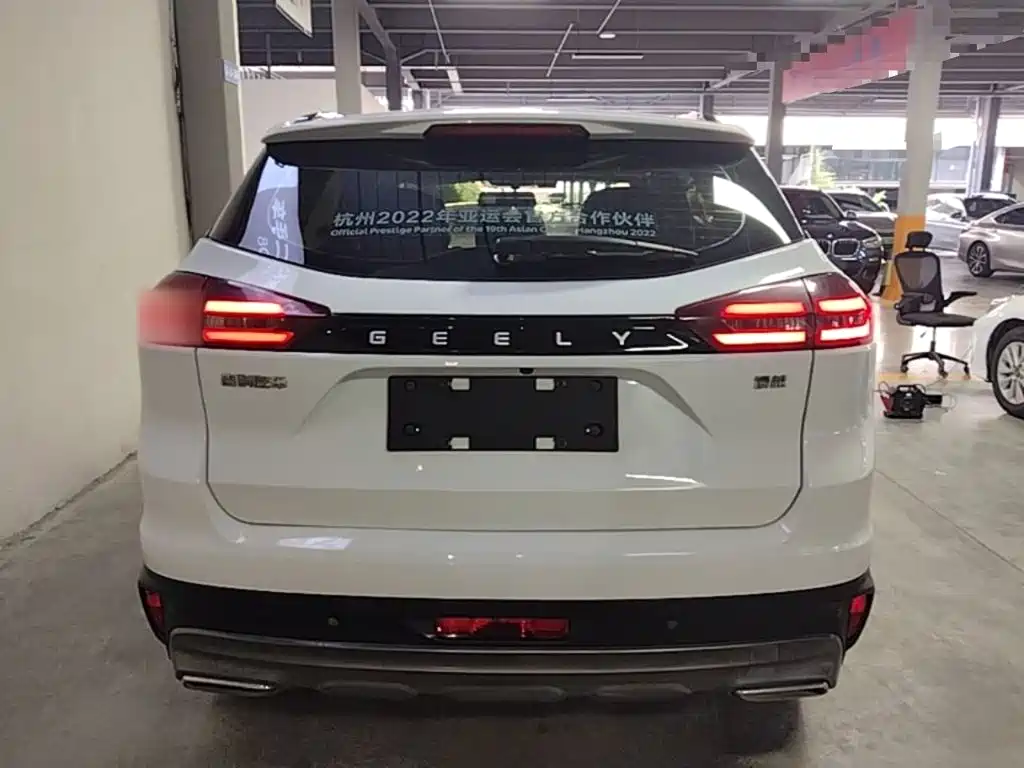 Geely Boyue — миниатюра 6