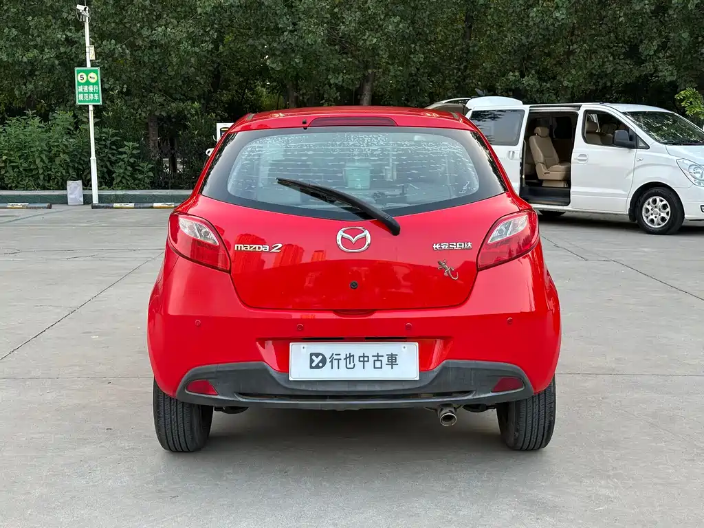 Mazda 2 — миниатюра 13