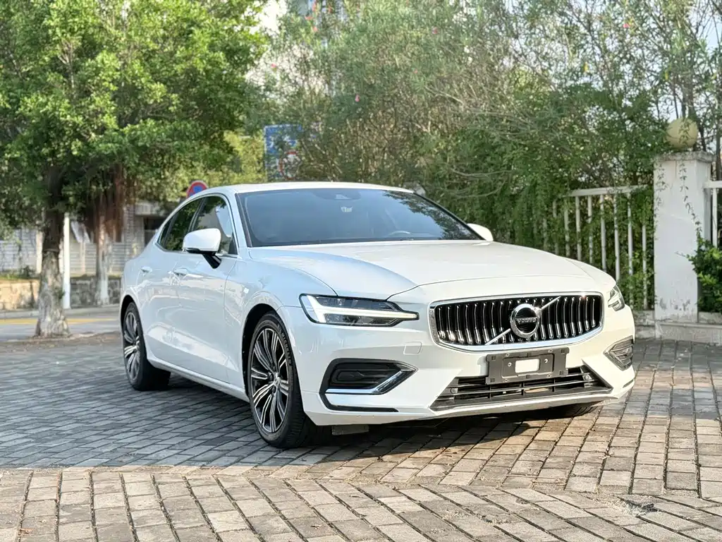Volvo S60 — миниатюра 3
