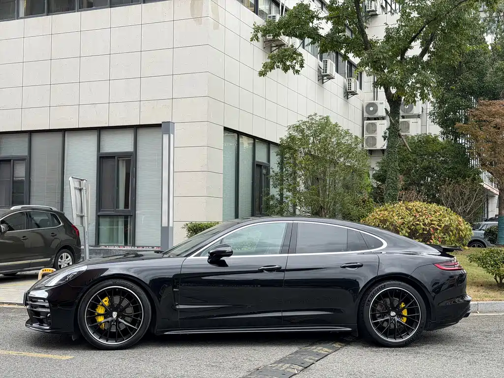 Porsche Panamera — миниатюра 5