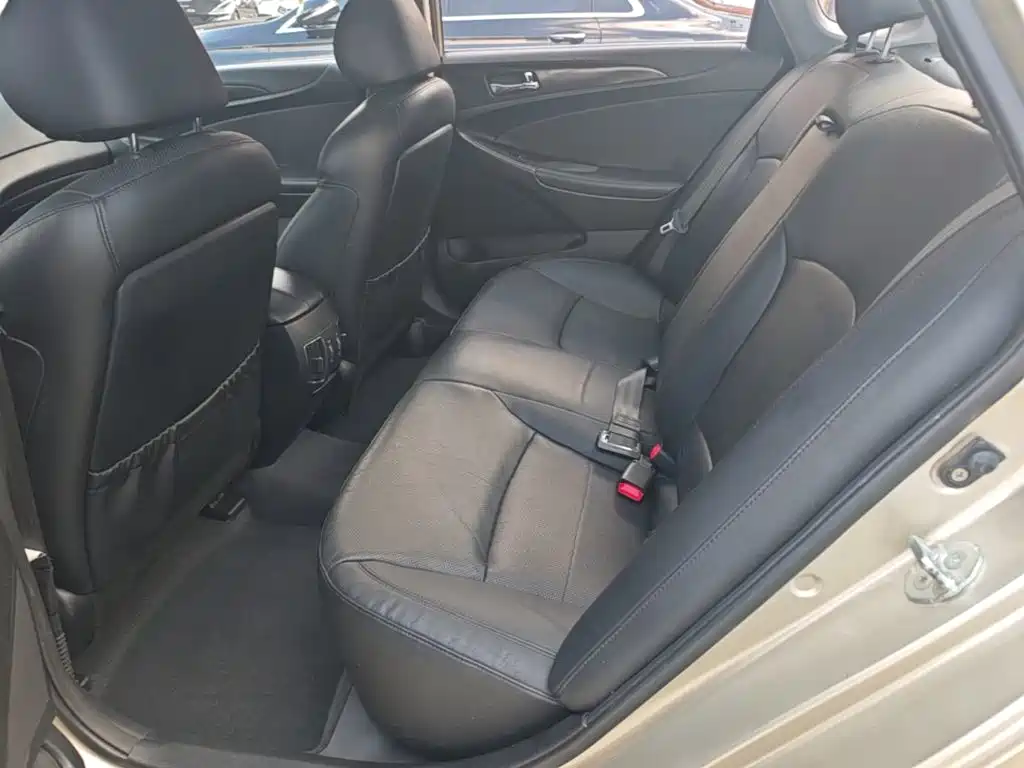Hyundai Sonata — миниатюра 17
