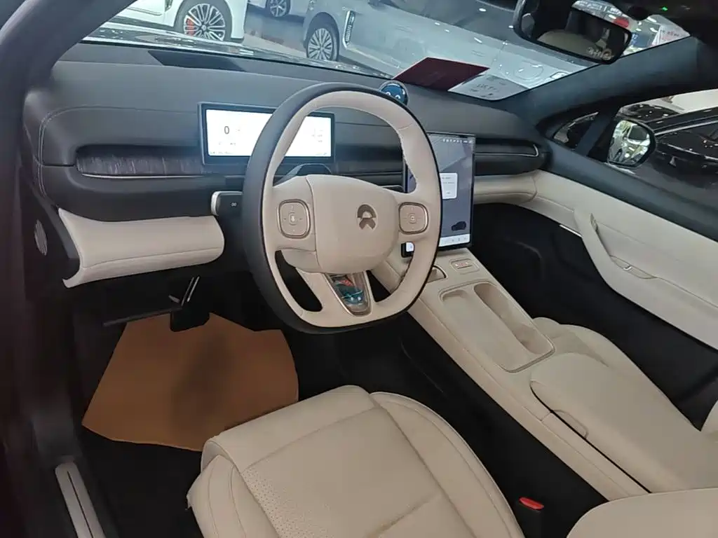 NIO ES6 — миниатюра 10