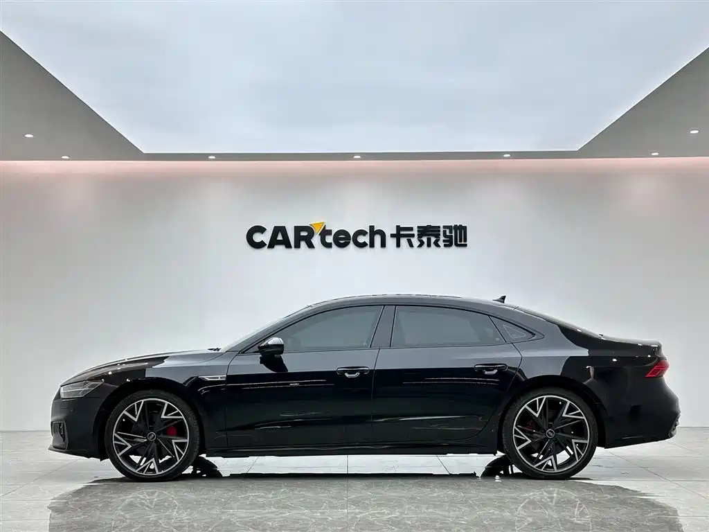 AUDI A7L