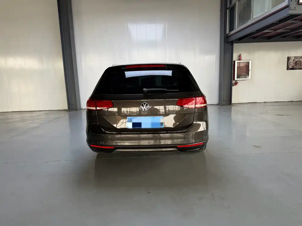 Volkswagen Viloran — миниатюра 5
