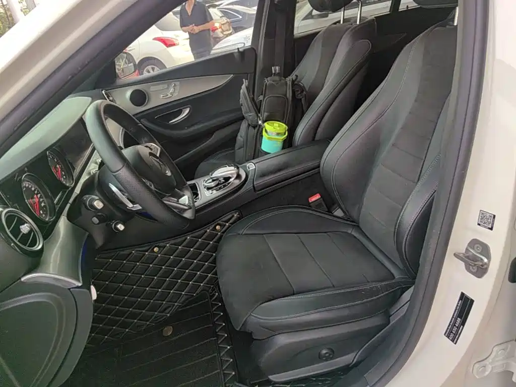 Mercedes-Benz E-Class — миниатюра 15