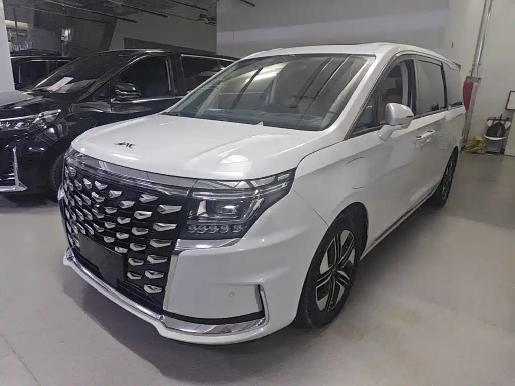 瑞风RF8 PHEV 2024款 鸿蒙版 1.5T 150KM 旗舰型 磷酸铁锂