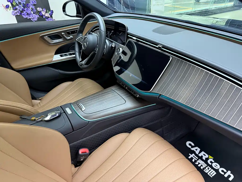 Mercedes-Benz E-Class — миниатюра 14