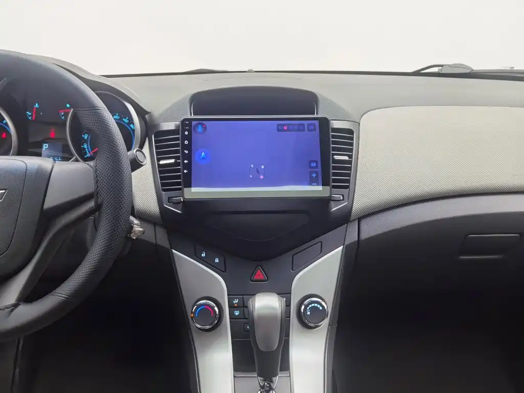 Chevrolet Cruze — миниатюра 12