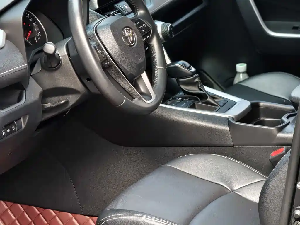 Toyota Wildlander — миниатюра 13