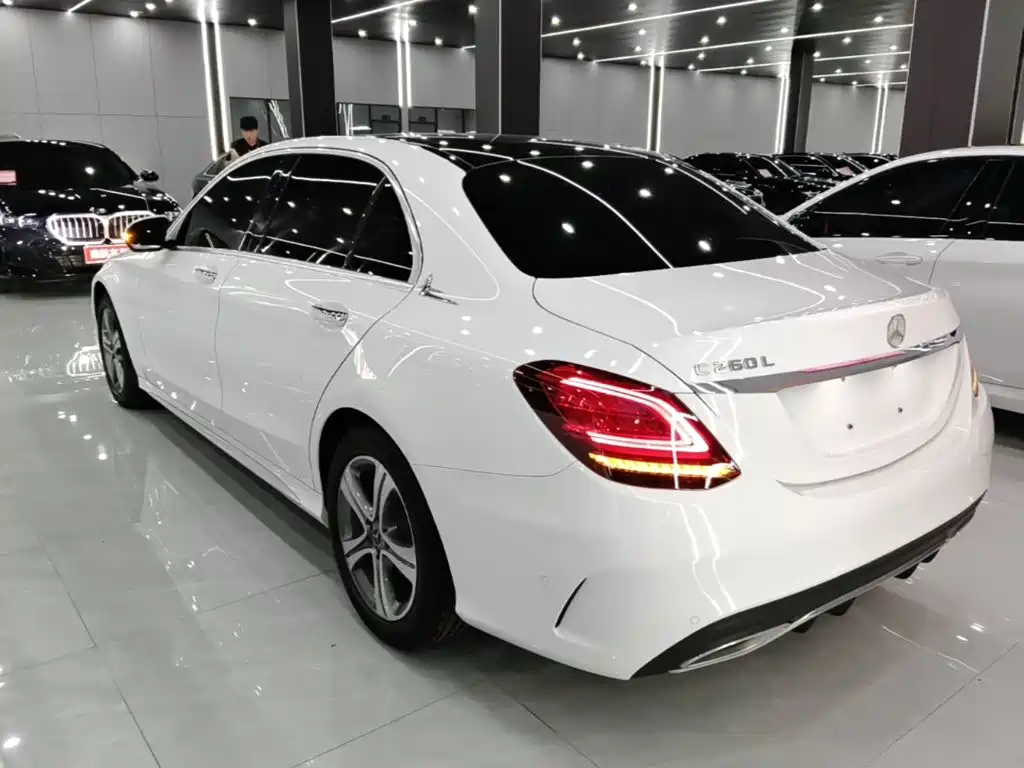 Mercedes-Benz C-Class — миниатюра 5