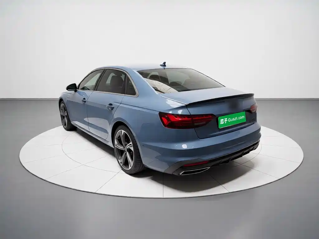 Audi A4L — миниатюра 4