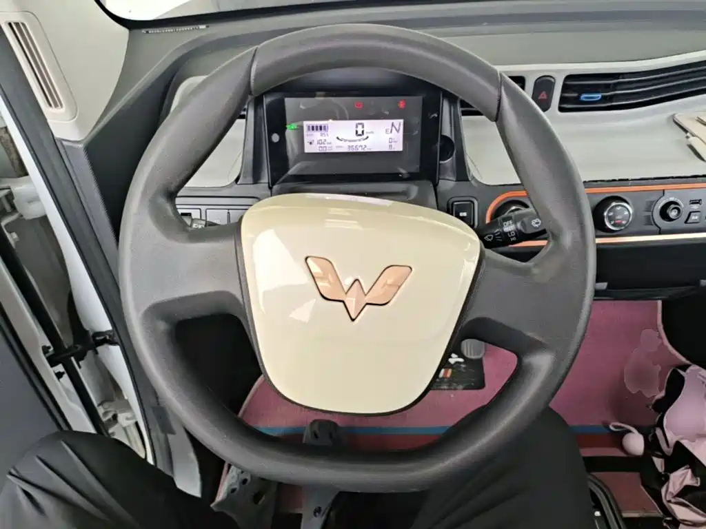 Wuling MINIEV — миниатюра 11