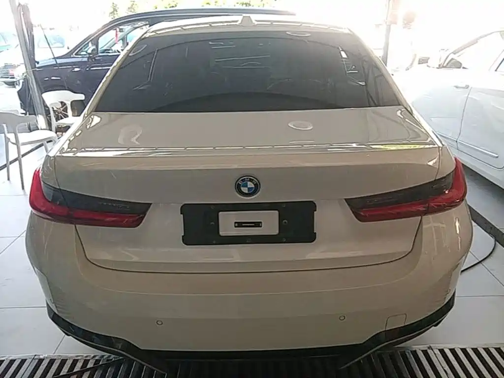 BMW i3 — миниатюра 6