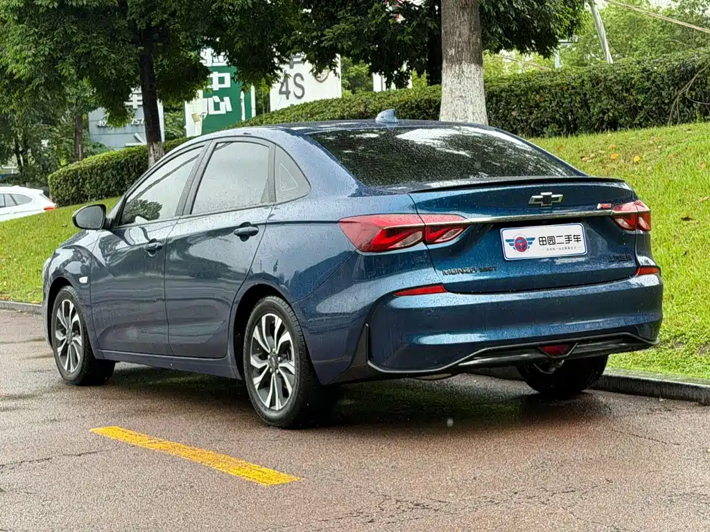 Chevrolet Monza — миниатюра 4