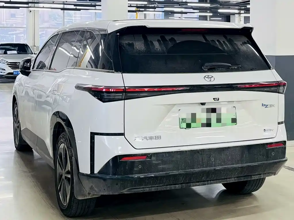 Toyota bZ3X — миниатюра 7