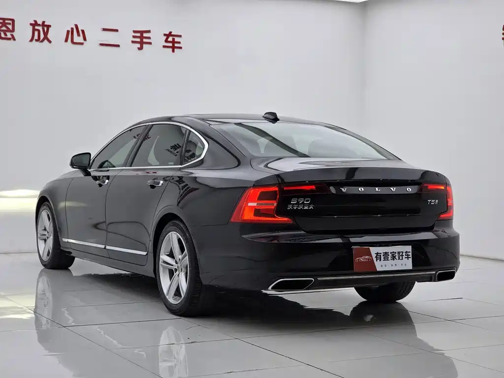 Volvo S90 — миниатюра 6