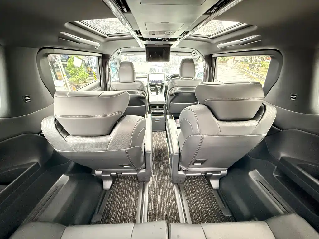 Toyota Alphard — фотографии объявления, Фото 13