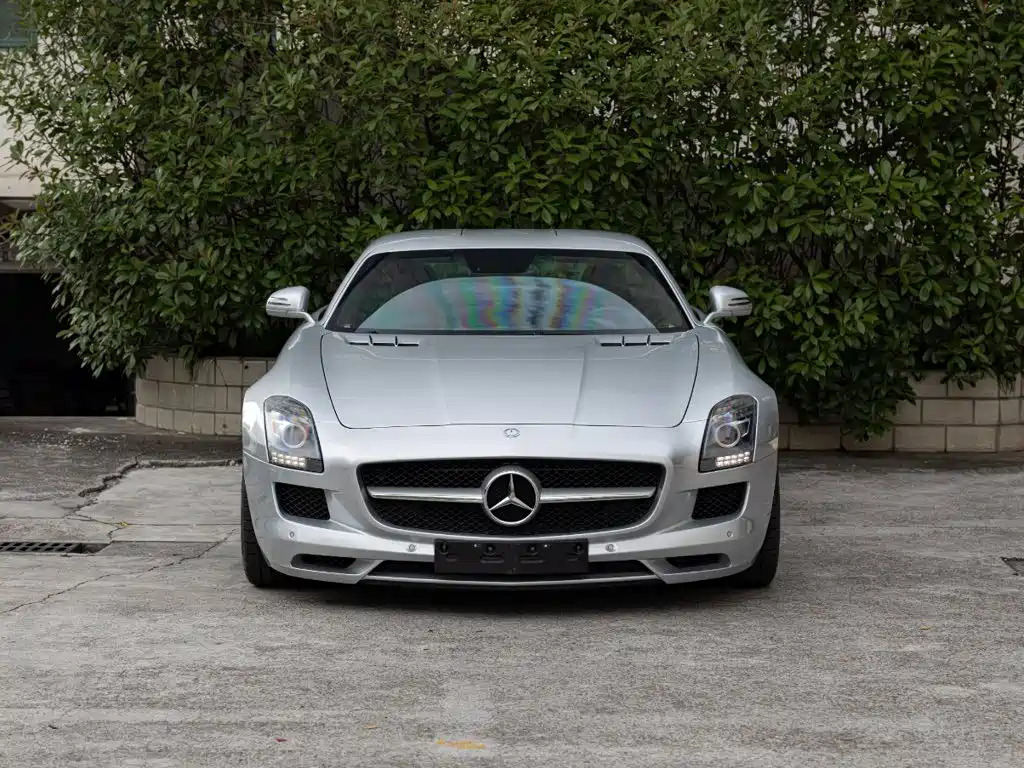 Mercedes-Benz SLS AMG — миниатюра 2