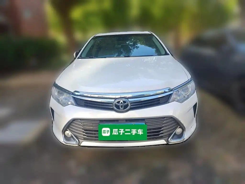 Toyota Camry — миниатюра 2