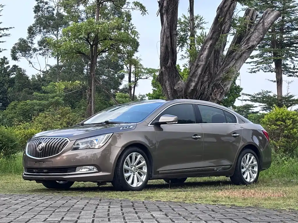 Buick LaCrosse — миниатюра 3