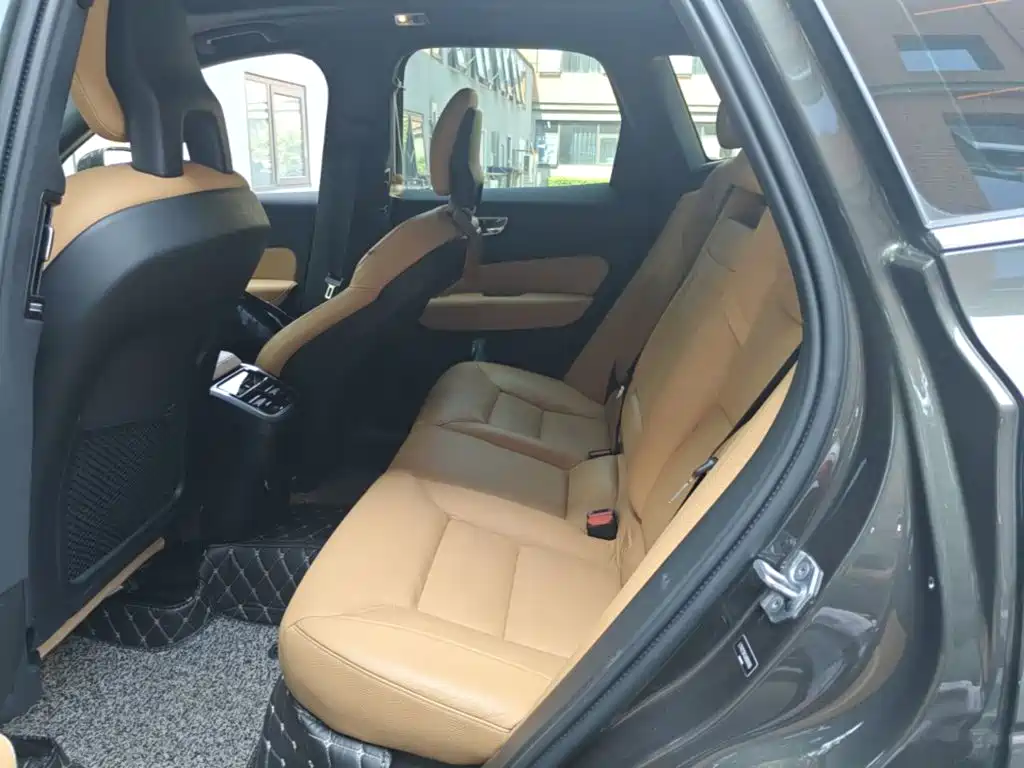 Volvo XC60 — миниатюра 17