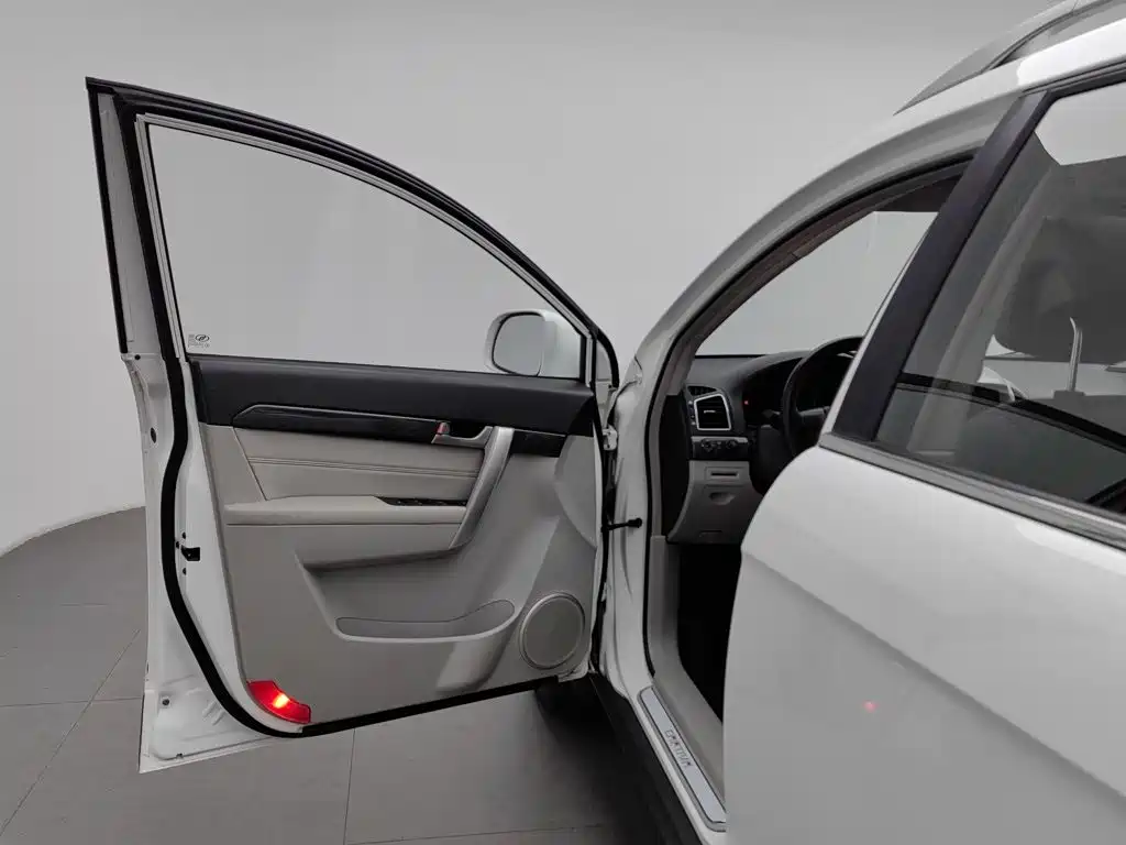 Chevrolet Captiva — миниатюра 8
