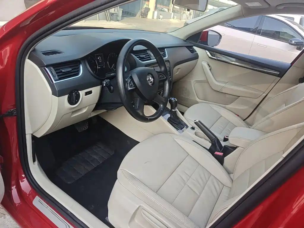 Skoda Octavia — миниатюра 16