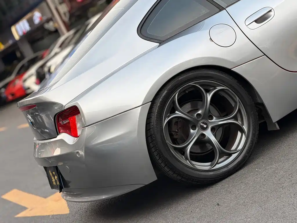 BMW Z4 — миниатюра 6