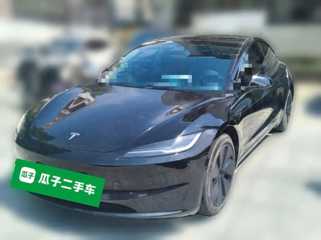 Tesla Model 3 — миниатюра 2