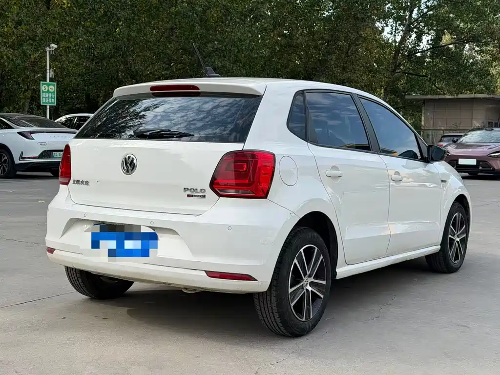 Volkswagen Polo — миниатюра 4