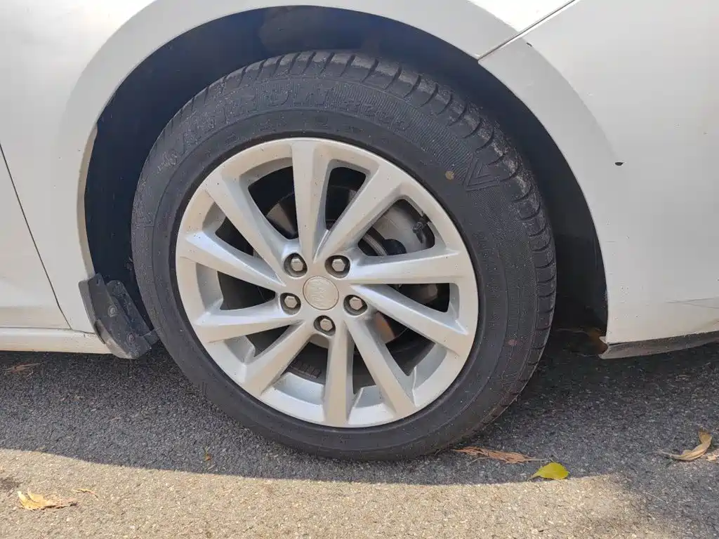Buick Verano — миниатюра 24